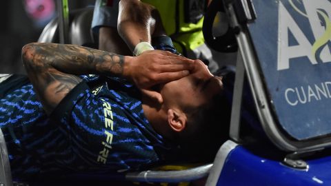 Alejandro Zendejas resultó lesionado, durante el partido de la jornada 5 del torneo Clausura 2023 de la Liga BBVA MX.