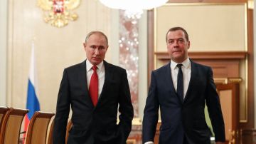 El Presidente ruso Vladimir Putin y el Primer Ministro Dmitry Medvedev. / Foto: AFP/Getty Images