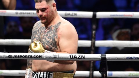 Andy Ruiz habría sido botado de su casa por su esposa.