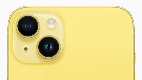 iPhone 14 amarillo