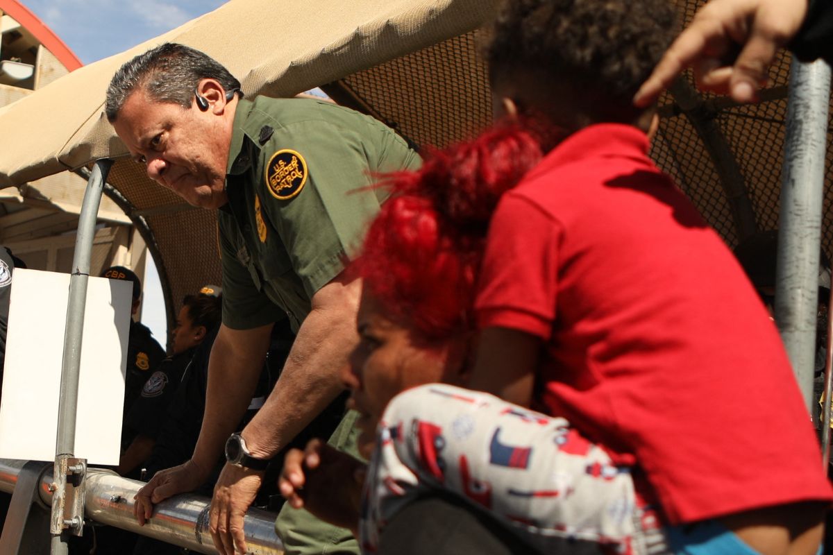 CBP reportó una disminución en los arrestos de inmigrantes en febrero.