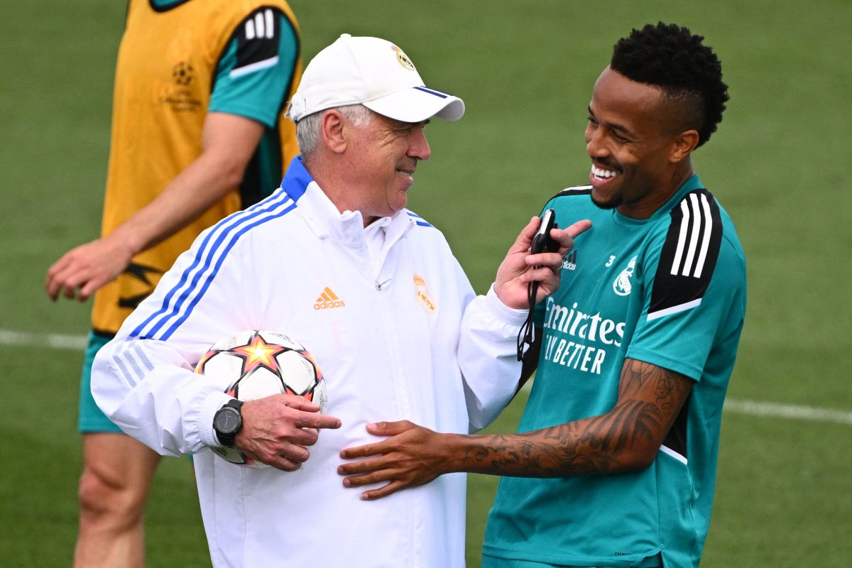 Carlo Ancelotti trolling Éder Militao: “He’s the best central defender in the world but he’s not that handsome” (Video)