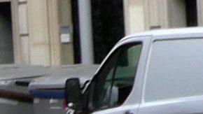 Clara Chía Martín y Gerard Piqué por las calles de Barcelona.