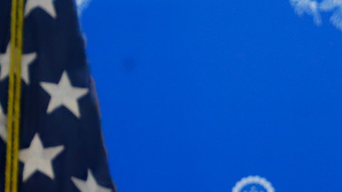 Embajador Ken Salazar defiende estrategia de EE.UU. contra las drogas y la venta de armas