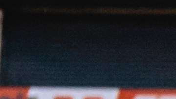 Ernest Jones jugador de LA Rams con la playera de Tigres de la UANL.