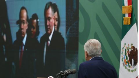 AMLO niega persecución política-mediática contra el expresidente Felipe Calderón