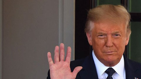 AMLO afirma que posible arresto de Donald Trump es para que no aparezca en las boletas electorales