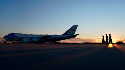 Cierran la base aérea en Maryland, casa del Air Force One, por falsa alarma de “tirador activo” en las cercanías