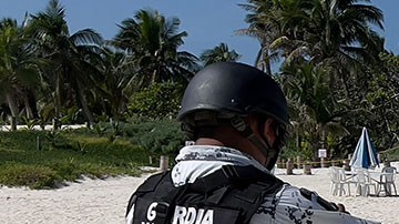Policía en Tulum