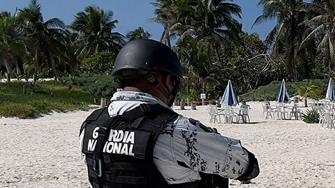 Policía en Tulum