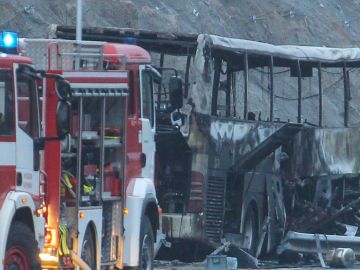 Choque de un autobús contra un puente en Arabia Saudita deja al menos 20 muertos