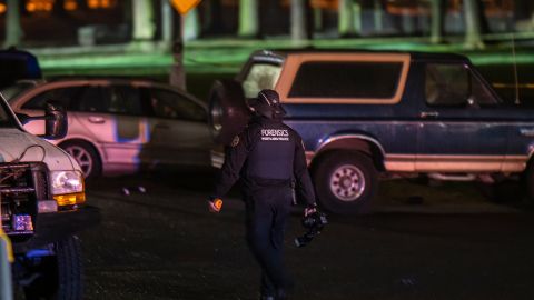 Tiroteo en hotel de Oregón deja dos muertos, cerca del aeropuerto de Portland