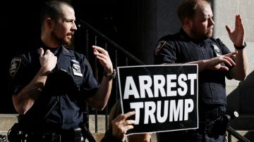 La Policía de Nueva York montó un operativo ante posible arresto de Trump.