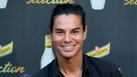 MADRID, SPAIN - DECEMBER 14: Julio Iglesias Jr presents the new Schweppes Pop Up Store at Santa Barbara Palace on December 14, 2021 in Madrid, Spain. (Photo by Carlos Alvarez/Getty Images)