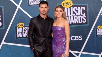 NASHVILLE, TENNESSEE - APRIL 11: Taylor Lautner and Taylor Dome attend the 2022 CMT Music Awards at Nashville Municipal Auditorium on April 11, 2022 in Nashville, Tennessee. (Photo by Mike Coppola/Getty Images)