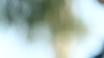 Achraf Hakimi junto a Hiba Abouk en el 75º festival anual de cine de Cannes.