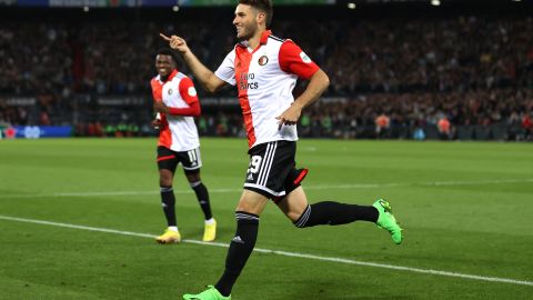 Santiago Giménez suma 7 goles en la Eredivisie y 13 en la temporada con el Feyenoord.