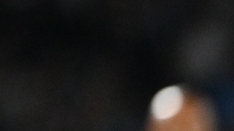 Hirving Lozano jugando la Champions League con el Napoli.