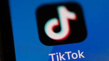 El gobierno de EE.UU. y el parlamento de la Unión Europea han prohibido instalar TikTok en los dispositivos del personal.