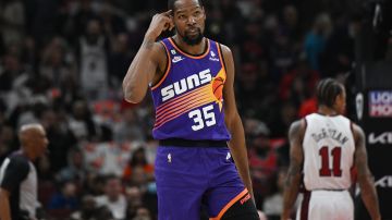 Durant lleva 4 partidos como jugador de los Suns.