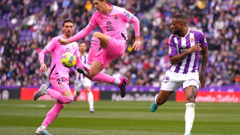 Cesar Montes, jugador mexicano del Espanyol de España.