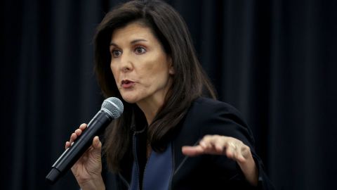 Nikki Haley continúa insistiendo en cambios a la Seguridad Social y a Medicare.