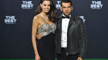 Joana Sanz y Dani Alves en una gala de la FIFA.