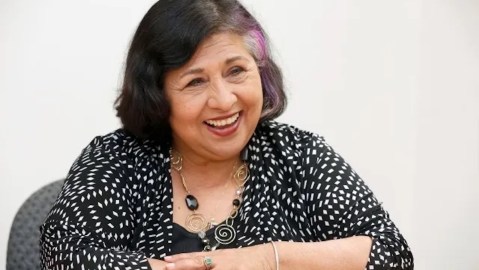 Gloria Molina le pone buena cara a su enfermedad. (Archivo/La Opinión)
