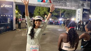 Nadia Ruiz poco antes de salir para el Maratón de Los Ángeles el 19 de marzo de 2023.