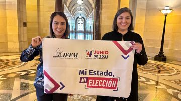 Karina Vaquera Montoya y Paula Melgarejo Salgado, consejeras electorales del estado de México. (Araceli Martínez/La Opinión)