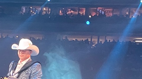 La Fiera de Ojinaga se presentaron en el Rodeo de Houston ante 70 mil personas