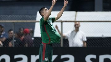 Johan Vásquez en festejo de gol, durante el partido de la fase de grupos de la Liga de Naciones de la Concacaf.