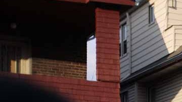 La familia Maedge vivía en medio del desorden, pues su casa estaba llena de objetos acumulados