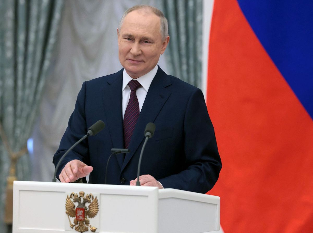 La visita de Putin fue sorpresa, ya que inicialmente estaba previsto que el presidente ruso participara en los festejos por videoconferencia. / Foto: AFP/Getty Images