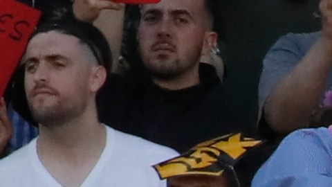 Gerard Piqué con el trofeo de la Kings League.