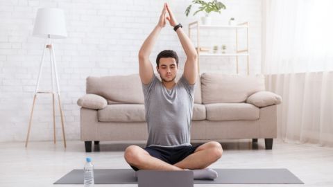 Practicar yoga ayuda a mejorar la sexualidad masculina, según un estudio
