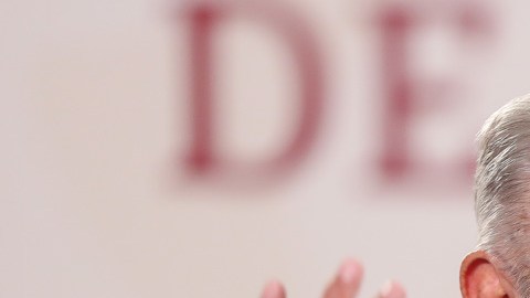 AMLO culpa a la DEA de filtrar viajes de lujo de la familia del titular del Ejército mexicano