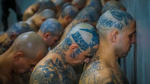 Qué consecuencias tiene en América Latina la llegada de pandilleros que huyen de El Salvador por la guerra de Bukele contra las maras