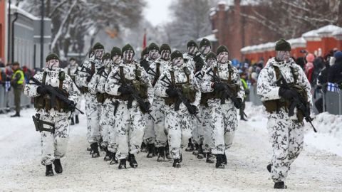 Finlandia se une a la OTAN: el nuevo mapa que muestra cómo la Alianza Atlántica duplica su frontera con Rusia
