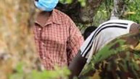 El hallazgo de decenas de cuerpos de los miembros de una secta que se dejaron morir de hambre "para llegar al cielo"