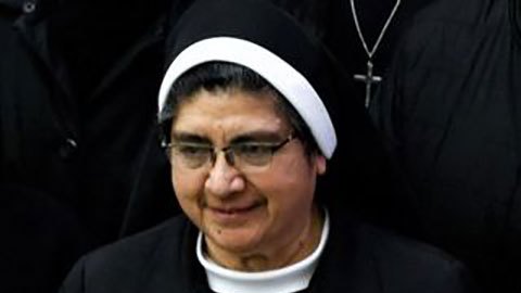 El papa Francisco les otorga a las mujeres un histórico derecho al voto en una reunión de obispos