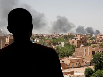 Paramilitares en Sudán ayudan a evacuar Embajada de EE.UU.