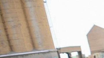 Europeos, asiáticos y africanos se preparan para embarcar con destino a Arabia Saudí, en Puerto Sudan y huir del conflicto bélico que inició en el país dos semanas atrás.