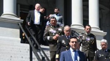 Funcionarios de México y EE.UU. acordaron reforzar medidas bilaterales contra el tráfico de drogas y armas.
