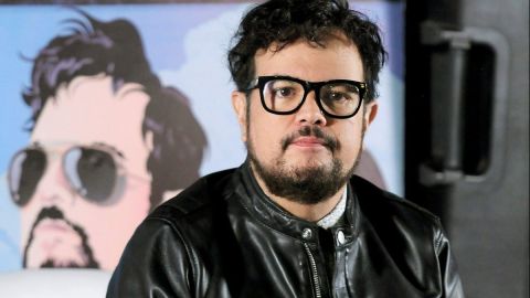 Aleks Syntek quiere escuchar una de sus canciones en versión regional mexicano.