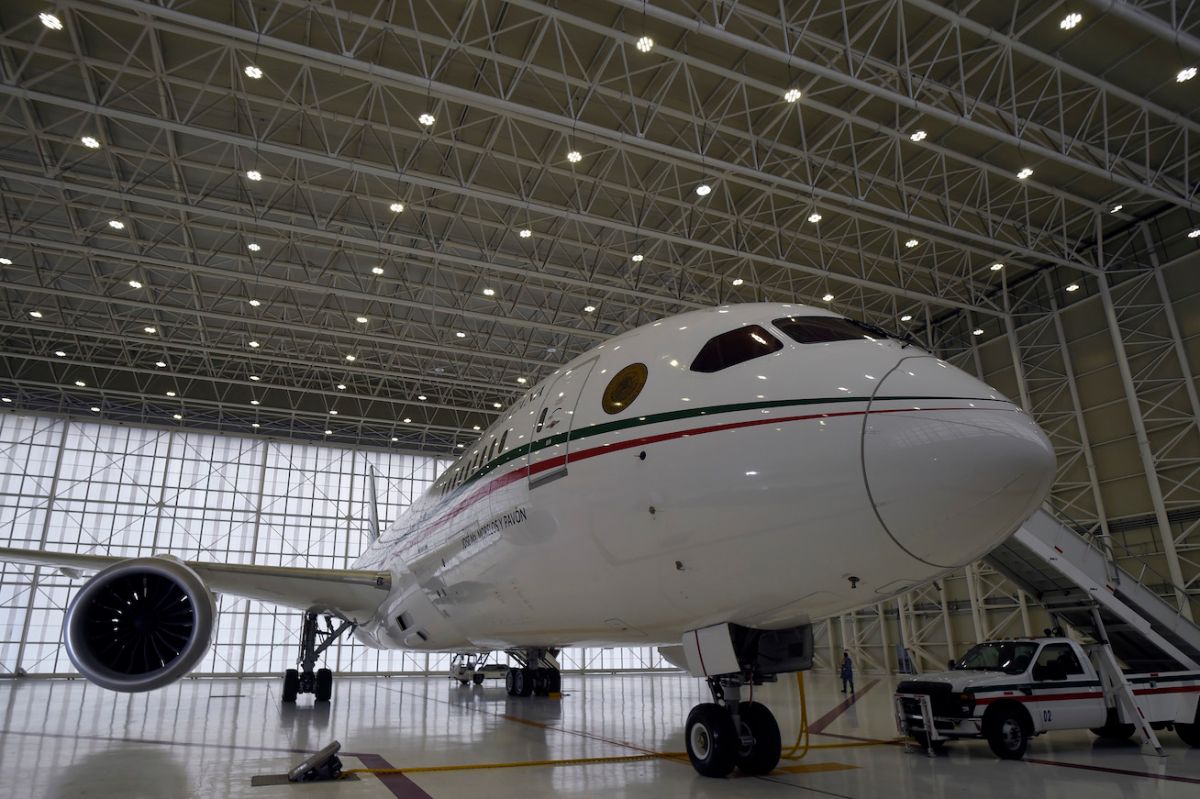 La lujosa aeronave, con capacidad para 80 pasajeros, fue adquirido por el expresidente Felipe Calderón en 2012. 