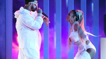 Anuel AA y Karol G cuando aún eran pareja en los Billboard Latin Music Awards 2019.