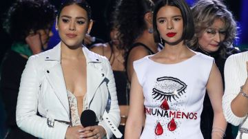 Danna Paola y Angela Aguilar, cantantes mexicanas, en los Spotify Awards 2022.