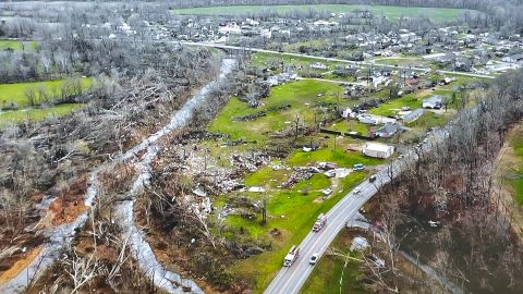 Potente tornado deja varios muertos y heridos al sureste de Missouri