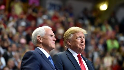 El expresidente Donald Trump y el vicepresidente Mike Pence en una foto de archivo.